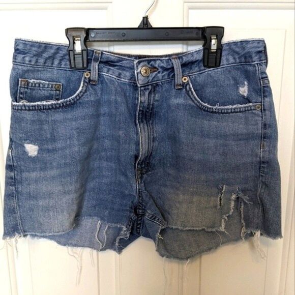 L.O.G.G. Label of Graded Goods denim distressed jean shorts - 8 - Picture 1 of 3